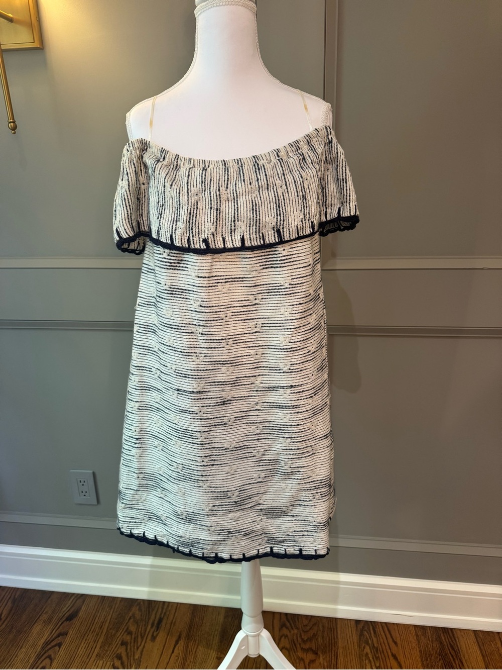 LIKE NEW dRA Los Angeles Navy and White Off-Shoulder Knit Dress ANTHROPOLOGIE
